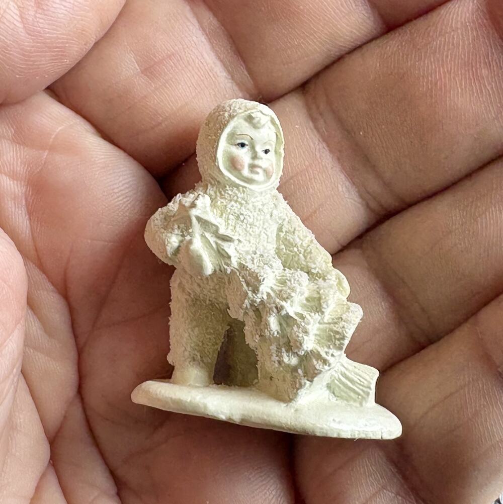 Department 56 Winter Tales Snowbabies Porcelain Figurine “I’ll Put Up The Tree”